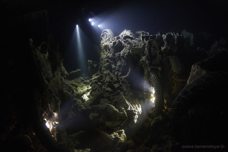 wreck thistlegorm underwater ship inside light flash SS Thistlegorm #1. Верхний трюм.photo preview