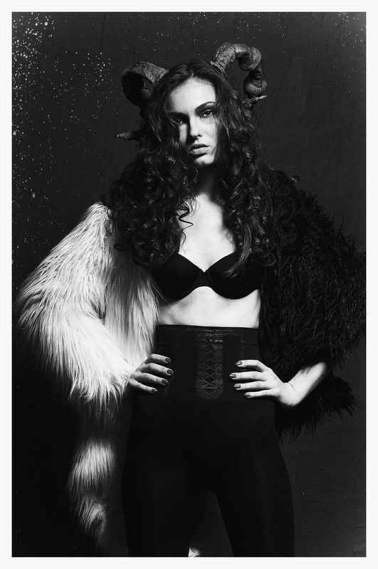 #face #monochrome #nude #body #skin #sepia #sexy #erotic #eye #toned #image #human #face #sleep #girl #model #fashion young light #women #cute #black #eyes #hair #white #beautiful #beauty #franpolonskiy #france #franpolonskiyphotographer #phfranpolonskiy  [ Elena ]photo preview