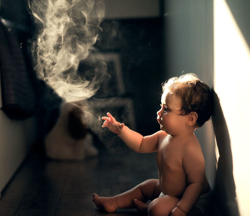 Увлажнитель воздуха и ребенок, как кукла)photo preview