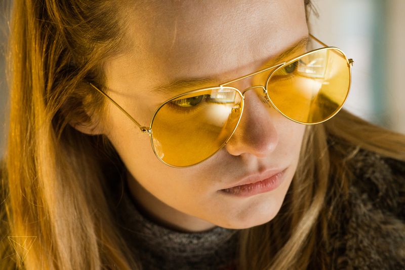 Портрет, женский портрет, девушка, взгляд, Россия  Жёлтый photo preview