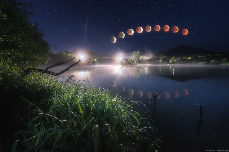 ночь, пейзаж, луна, вода, пруд, затмение Лунное затмение фото превью