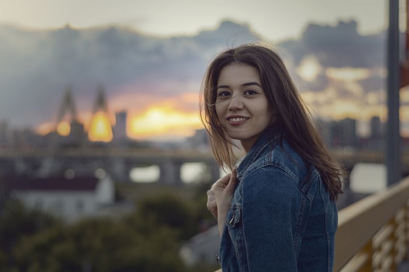 портрет, девушка, модель, лицо, взгляд, казань, вечер, закат, улыбка ***photo preview