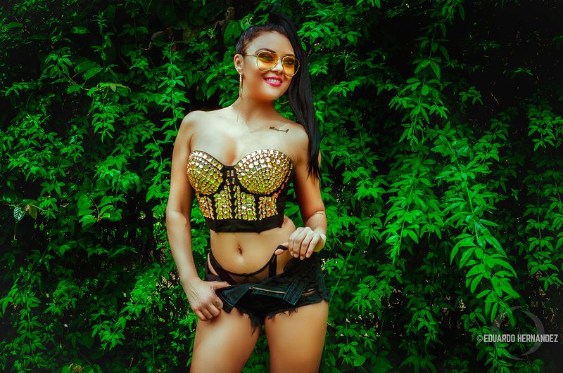 portrait, sexy, green, latina, cdmx, hdzphoto, Clicks of Duty: Ale.photo preview