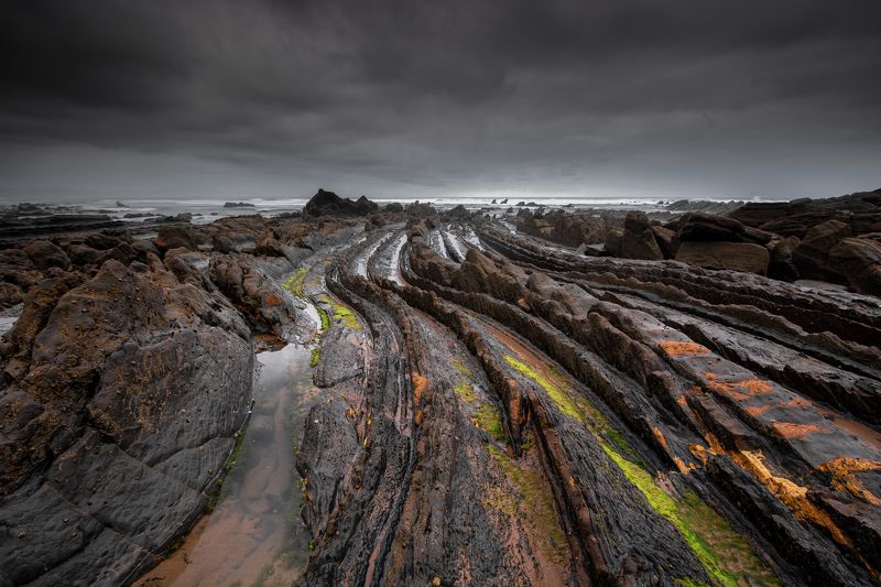 hugo, só, hugosó, nikon, d710, nikond710, barrik, españa, spain, espanha, europe, rocks, beach Dragon\'s Tail.photo preview