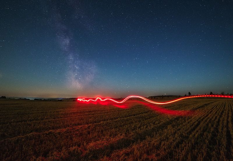 ночь, млечный путь, samyang Беги как можно дальшеphoto preview