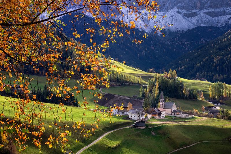 Золотая осень Доломитphoto preview