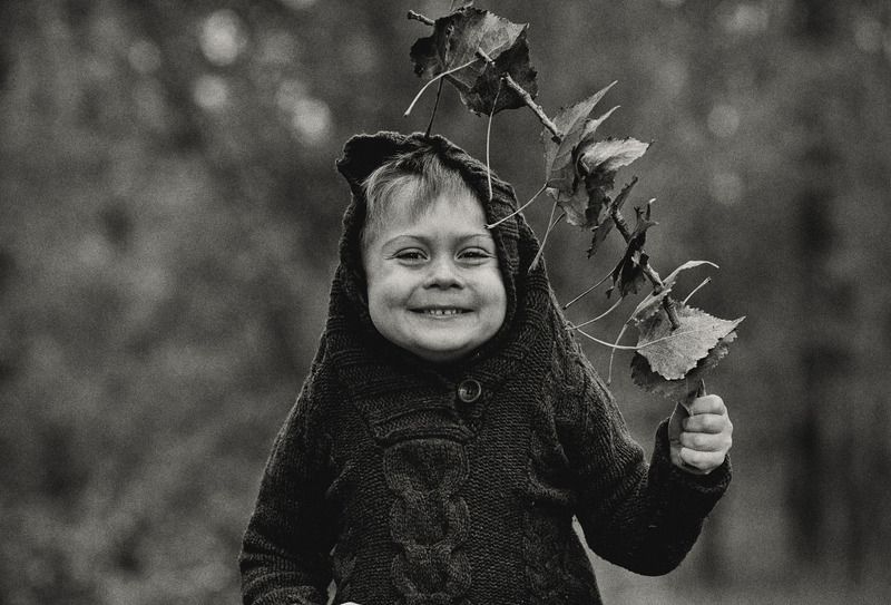 kid child monochrome model mood mom mother son fun funny family autumn smile franpolonsky franpolonskyphotographer photo photography phfranpolonsky street wood bestphoto bestmodel together top light life sun sunlight sepia bw [ Matvey ]photo preview