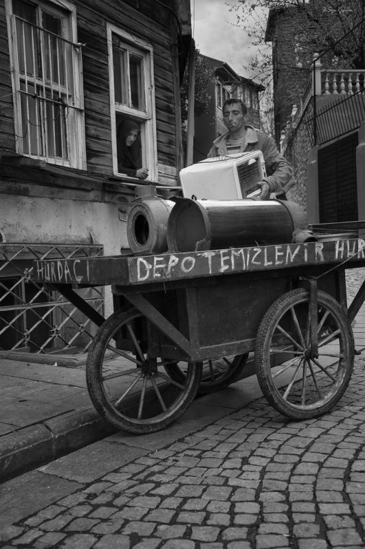 город,улица,дорога,люди,тачка ***photo preview