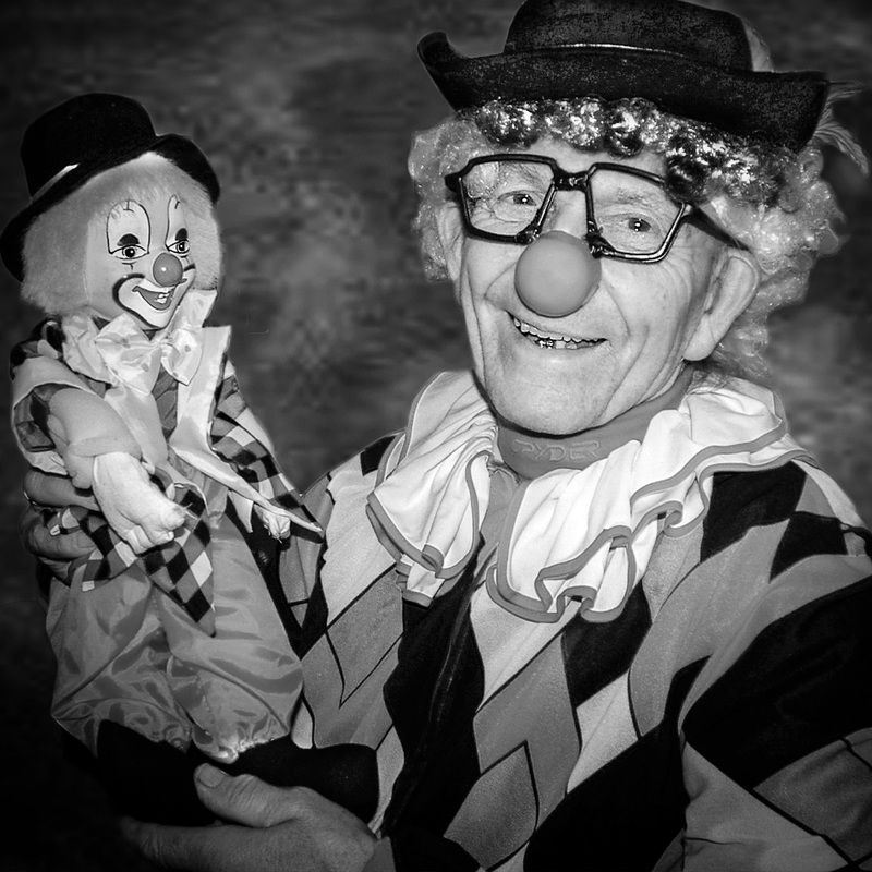 цирк Менеджер циркаphoto preview