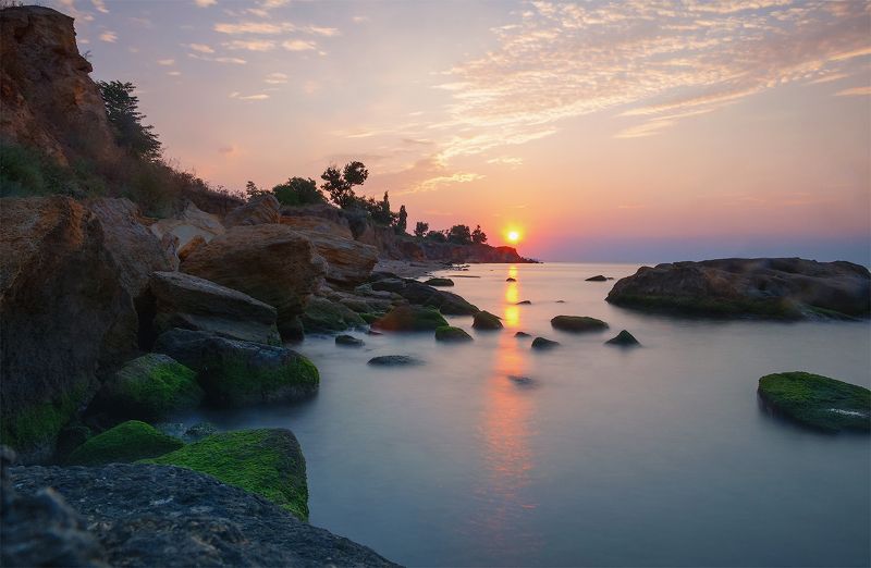 одесса, фонтанка, украина, восход, солнца, камни, море, вода, туман, облака Утренняя \