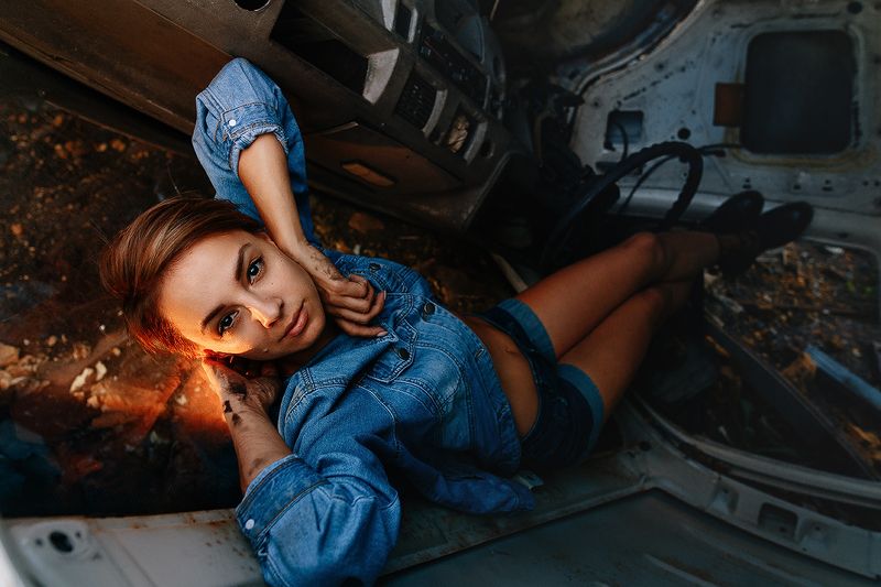 девушка, газель, свалка, мтелалл, кабина В кабинеphoto preview