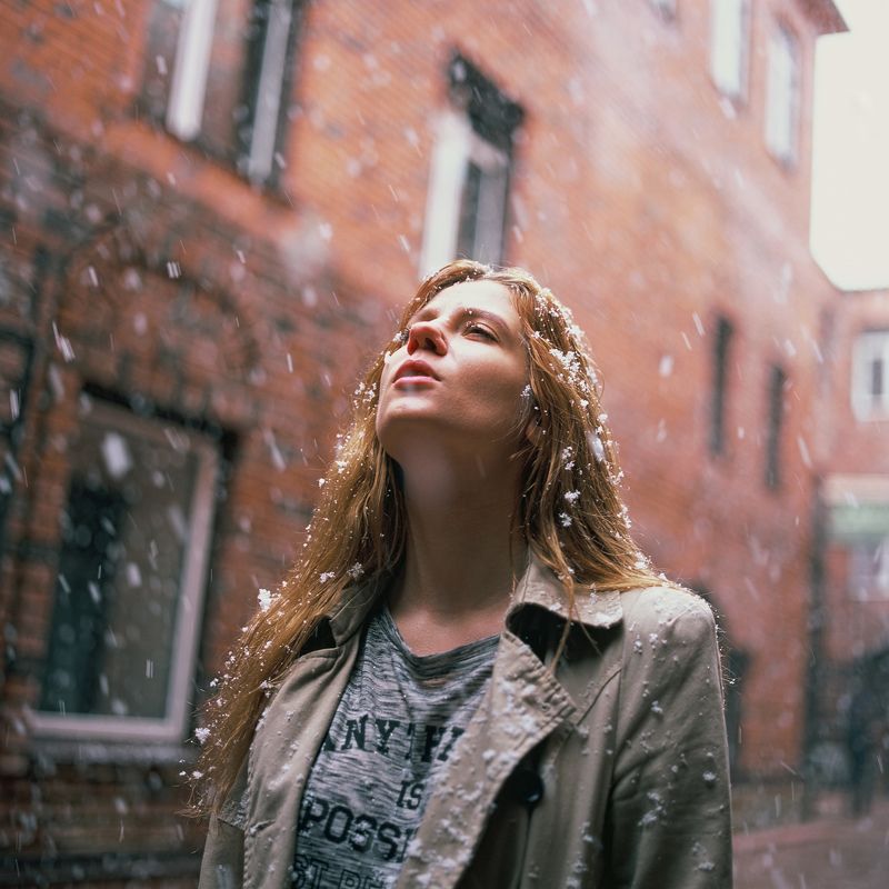 film, fuji, girl, lady, snow, light, dynamic, red, head, hair, снег, падает, падающий, зима, winter Anastasiaphoto preview