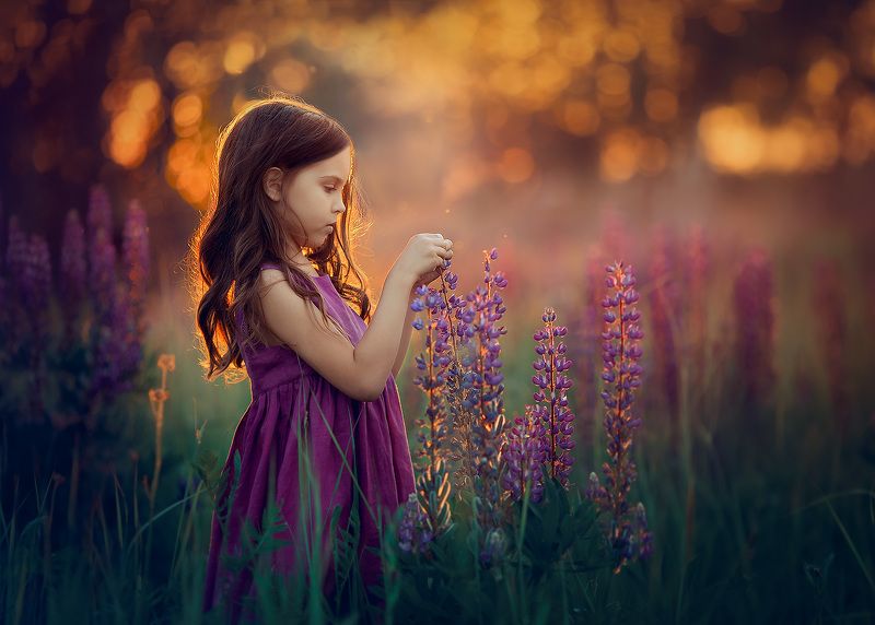 детский фотограф, семейный фотограф, фотограф для девочки, детское фото, девочка на закатеphoto preview