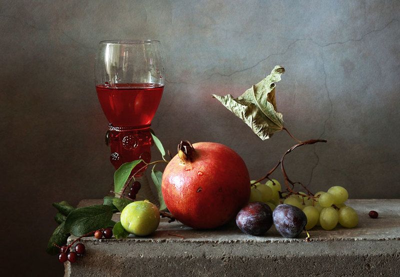 Вино и гранатphoto preview