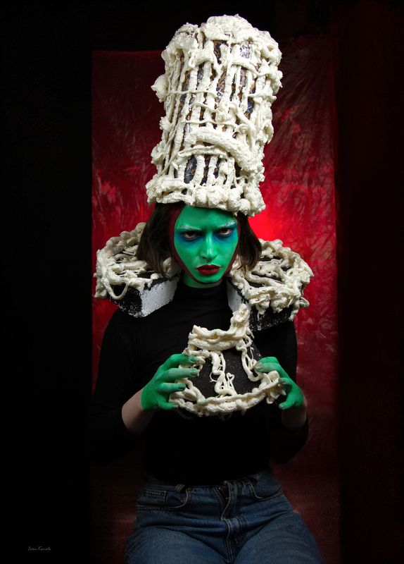 портрет, торт, грим, визаж, эмоция, зеленый, юмор, сарказм, фотокузница, ivankovale Медуза и Миндальphoto preview