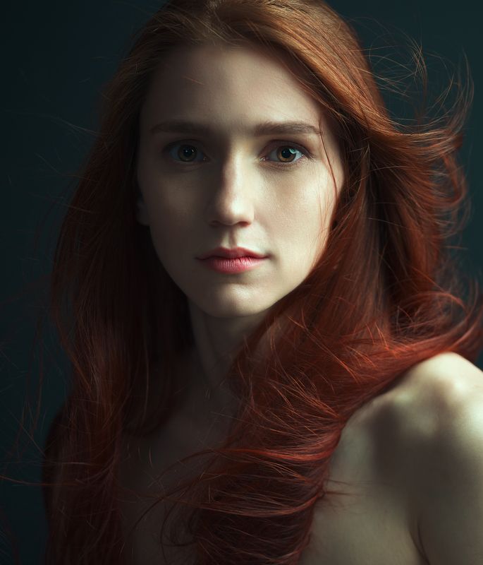 Портрет, Девушка, Студия, Светлота, Рыжая, Взгляд, Воронеж Cумеречный циановыйphoto preview