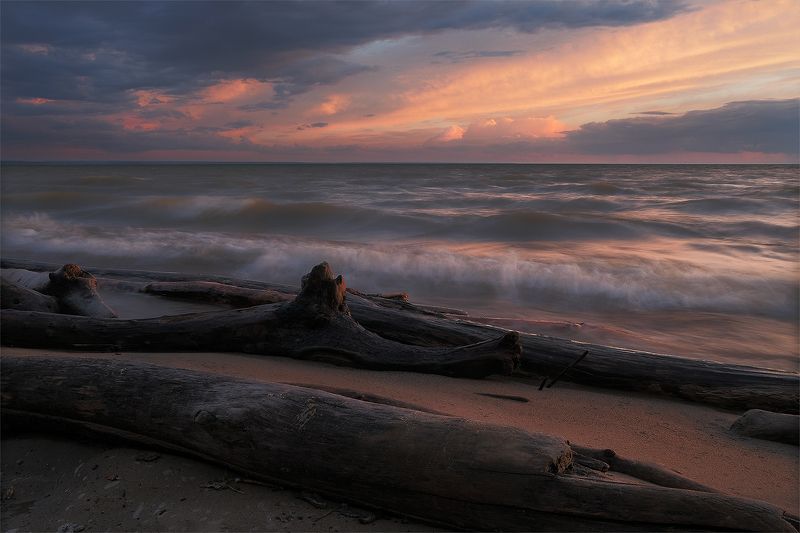 Море закат валежник затон новосибирск бердск небо волны  Обское море на закатеphoto preview