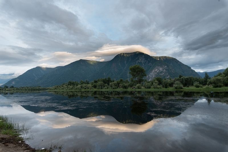 южный берег озера Телецкоеphoto preview