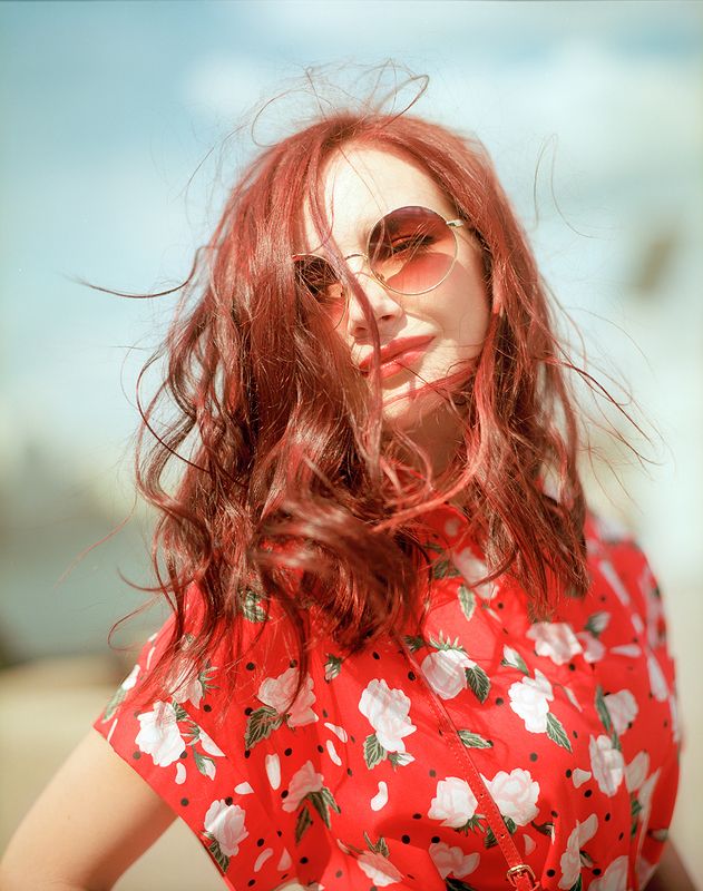 плёнка, портрет, medium format, art, kodak, beauty, pentax, девушка, улица, город, гламур, жанровый портрет, утренний свет, аналоговая Street Portraitphoto preview