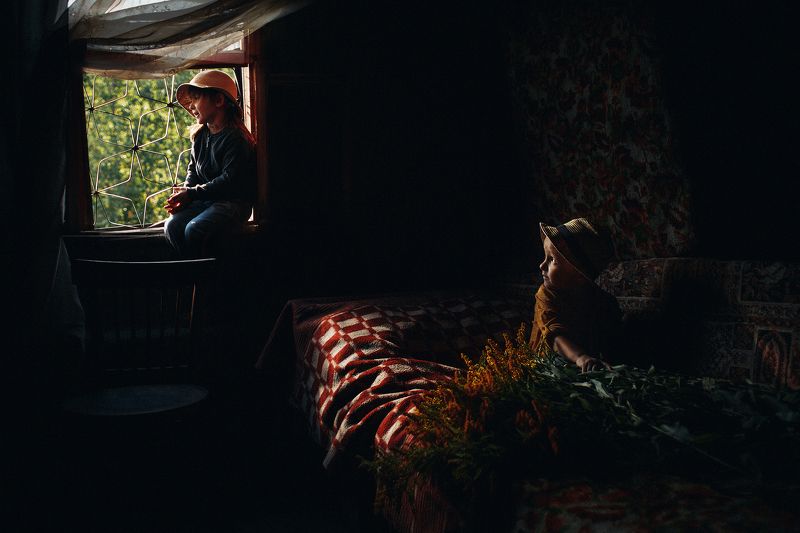 Двоеphoto preview