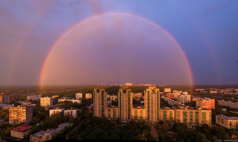 москва,радуга,пейзаж,город,гроза,туча,ливень,дождь,закат,лосиный остров,лес,парк,лето,вечер Радуга над Москвойphoto preview