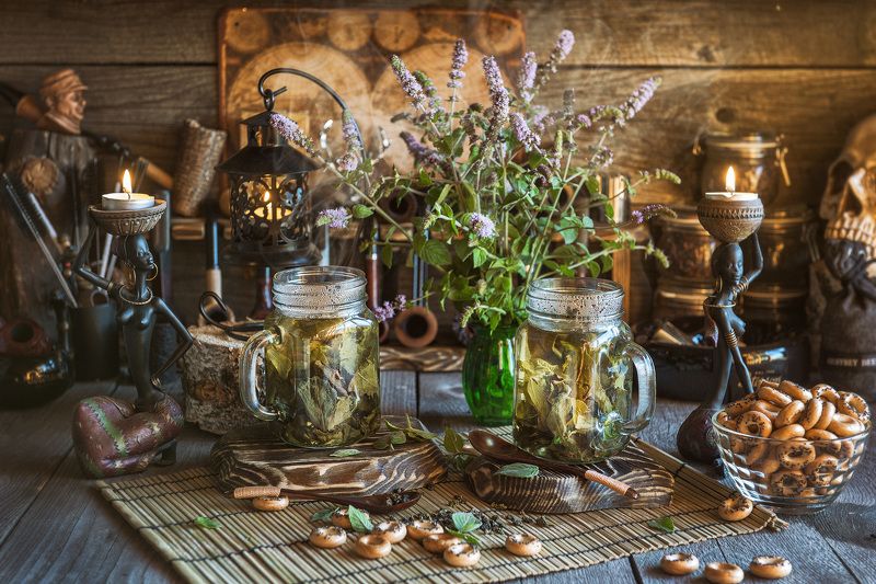 Вечер, молочный улун, свежая мята,сушки и две чернокожие красотки. Ляпотааphoto preview