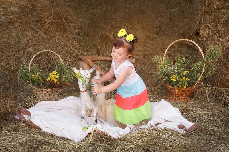 Маленькая хозяюшкаphoto preview