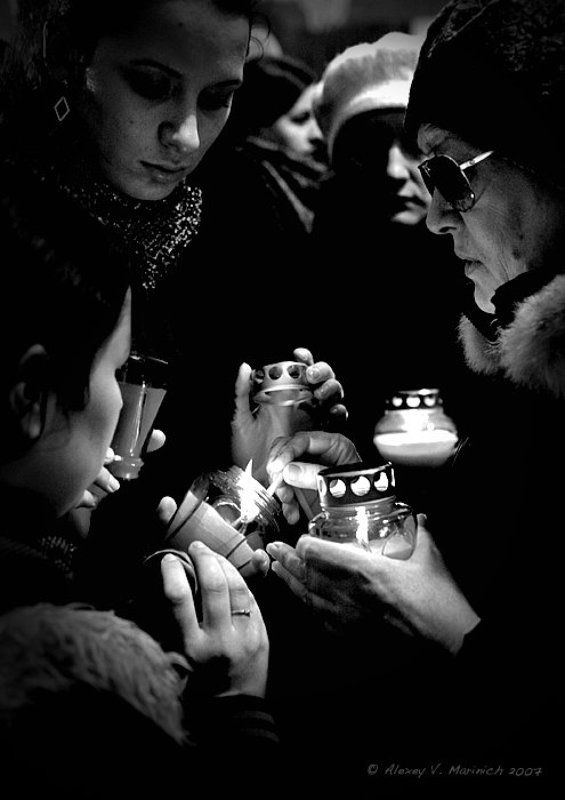 свечи, память, геноцид, голодомор, 1932, 1933, киев, украина, площадь, майдан, маринич, алексей, чб, ч/б, жанр, репортаж Свечи памяти...photo preview