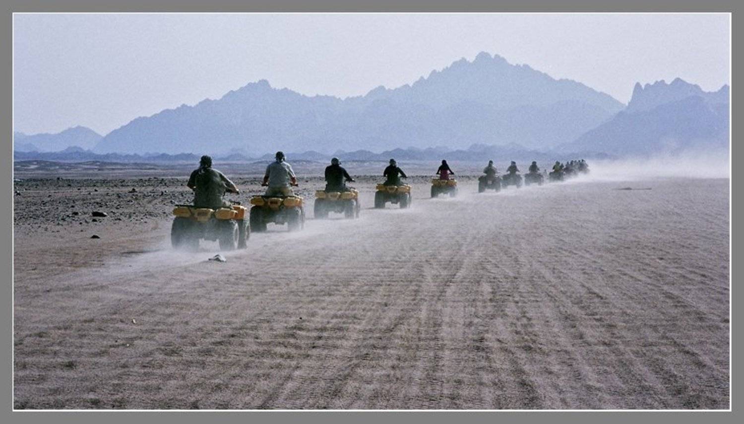 К голубым горам. Автор: Лунный Ежик , Лунный Ежик