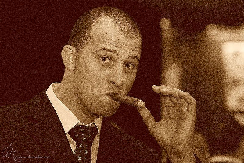 портрет,мужчина,сигара,репортаж,millionaire fair moscow Еще раз сфоткаешь... сверну как СИГАРУ... !photo preview