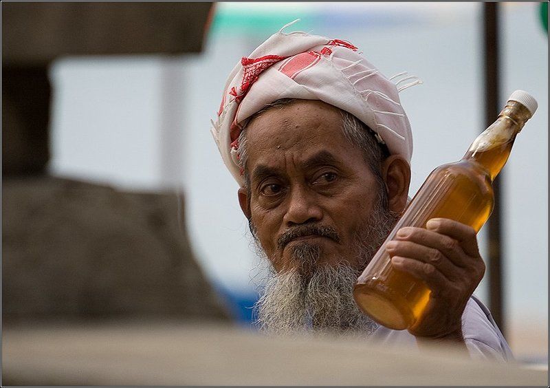 Торговец масломphoto preview