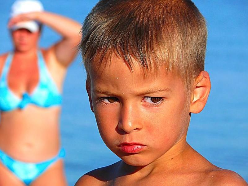 море, ребенок, обида обиделиphoto preview