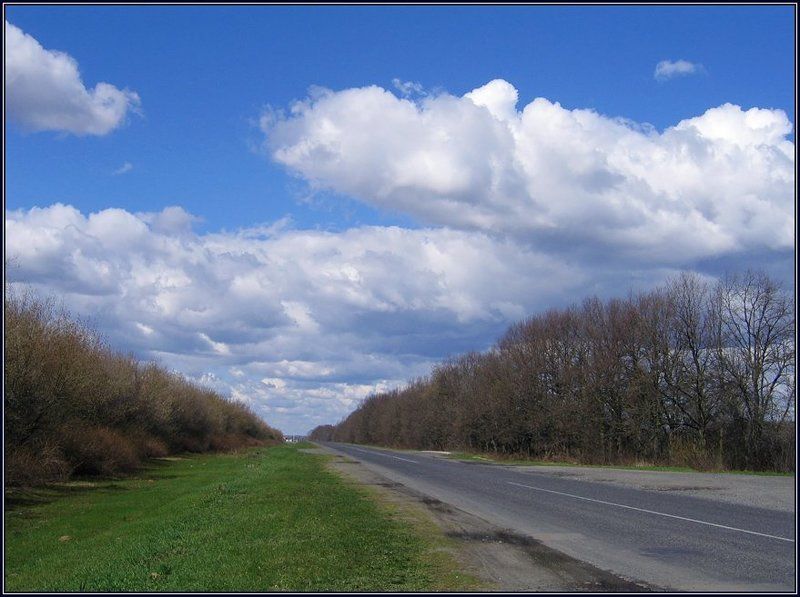 ранняя весна, украина, лубны, дорога, облака По дороге с облаками... фото превью