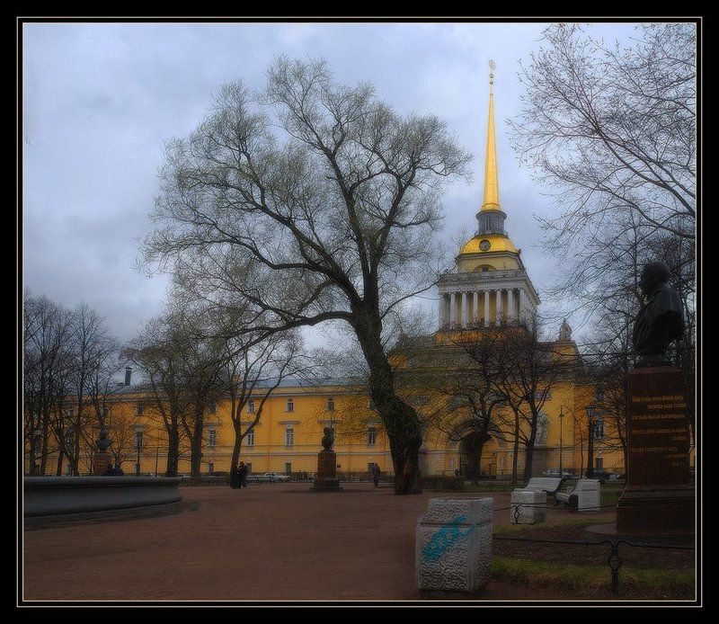 Мрачный Петербург. Адмиралтейство.photo preview