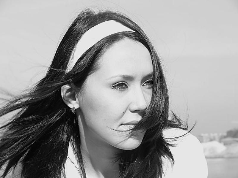 девушка, ветер, вдаль, волосы **photo preview