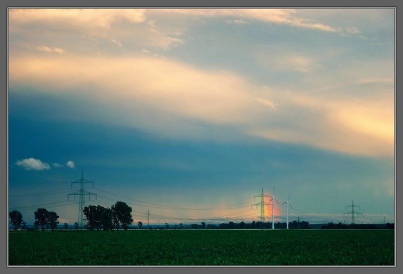 лэп, ветряки, радуга Энергияphoto preview