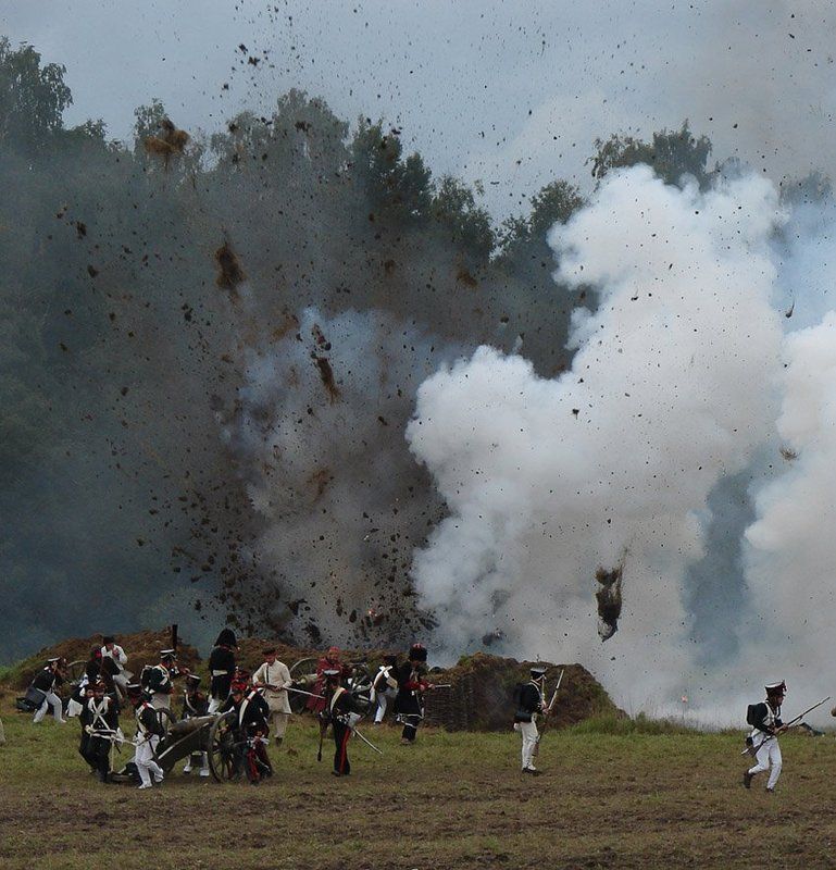 бородино, 1812, битва, сражение, взрыв, редут, реконструкция Обстрел редутаphoto preview