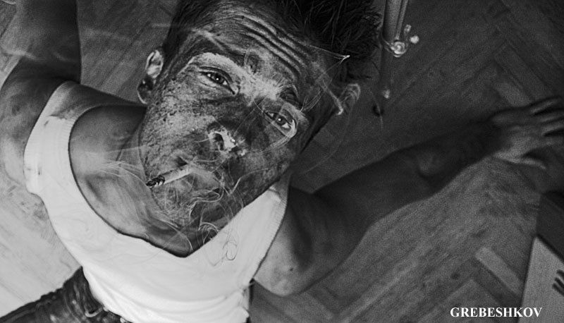 чб портрет хочу куритьphoto preview