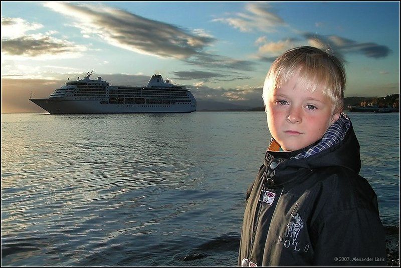 печаль,лайнер,круиз,теплоход,море,вечер,камчатка Не взяли...photo preview