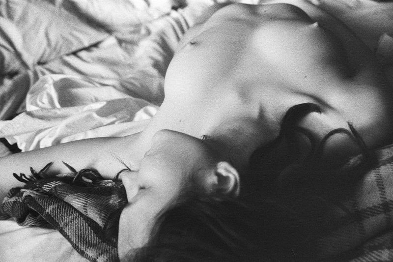 ...то что у Жанны под кожей платья ...photo preview