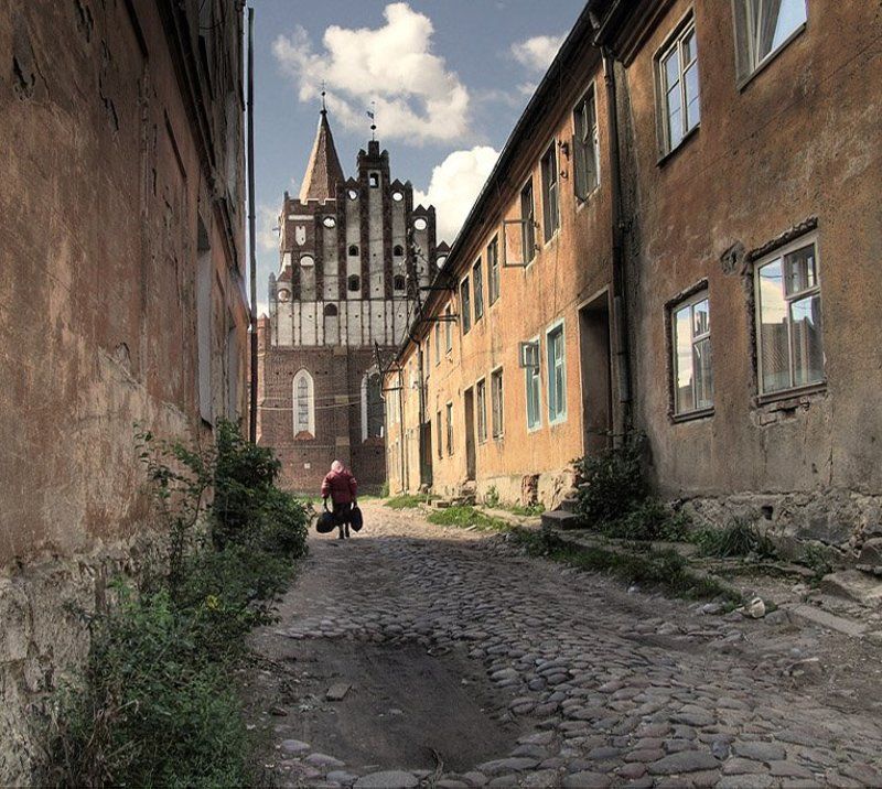 Улочка старого городаphoto preview