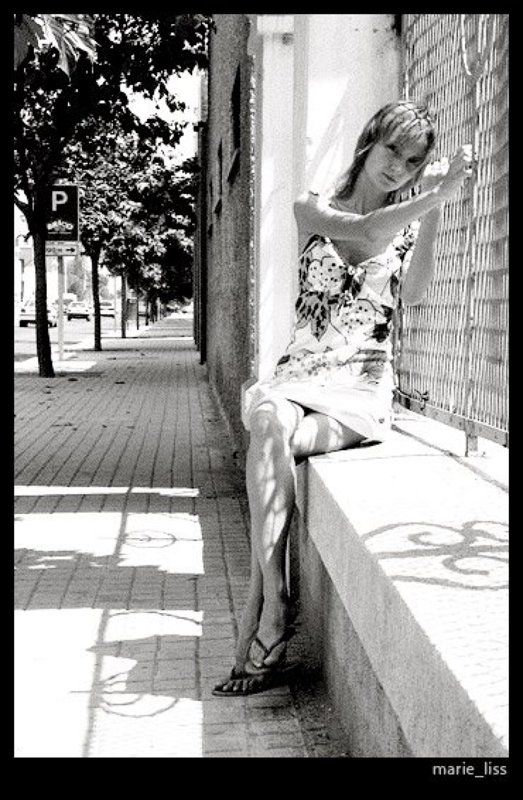 li, girls, b/w тамphoto preview