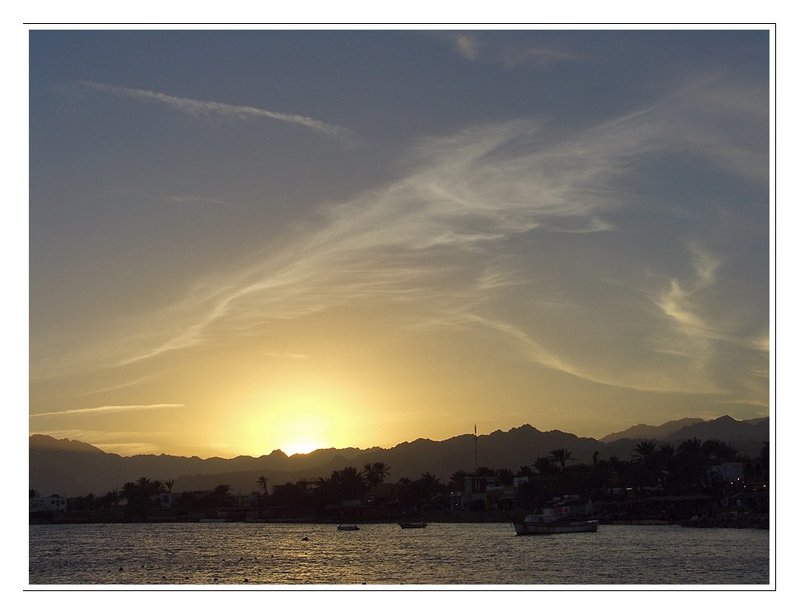 Вечернее небо  в Дахабеphoto preview