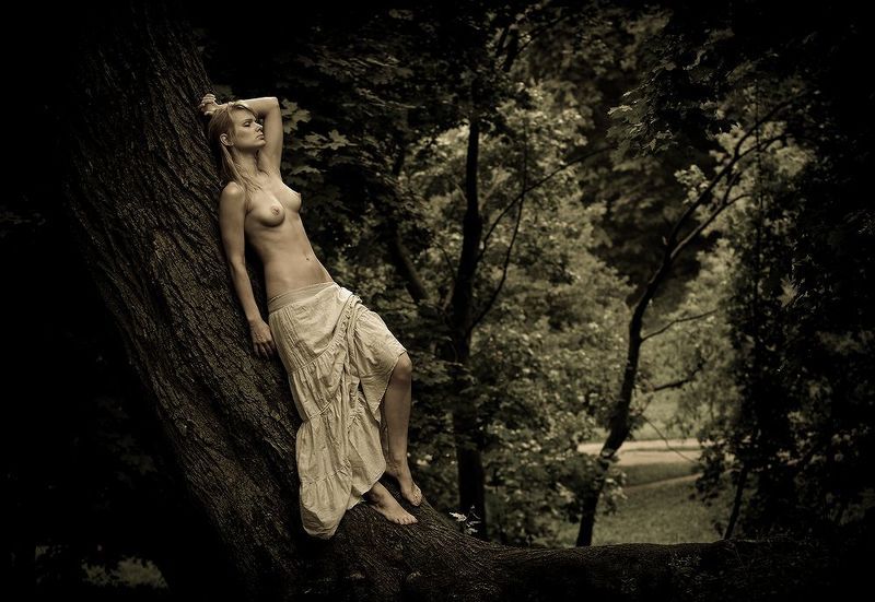 пейзаж, модель, ню photo preview