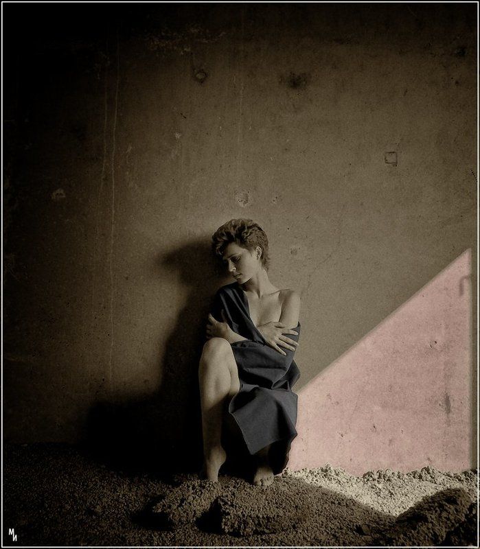 пленка, ч/б, негатив, 6х6, игорь Красное и черноеphoto preview