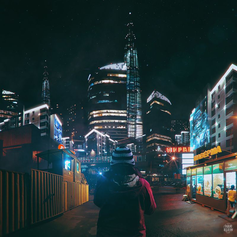 фотоманипуляция, коллаж, фотоарт, арт, город, ночной город, неон, улица, пешеход, пешеходы, городские огни, футуризм, огни, свет, киберпанк, ночь, мегаполис Нео-Питерphoto preview