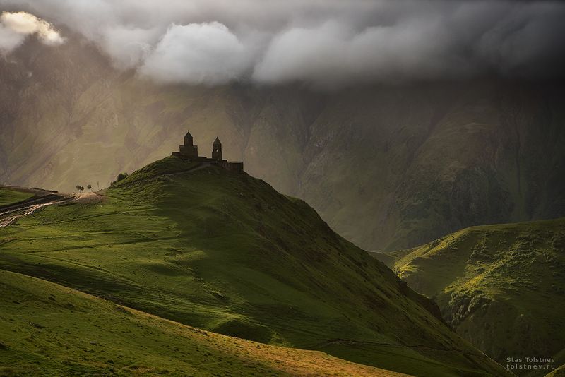 грузия, степанцминда, церковь, горы Грузинские мотивыphoto preview