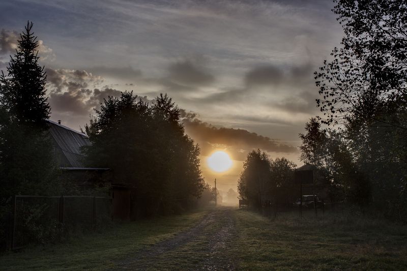 На рассветеphoto preview