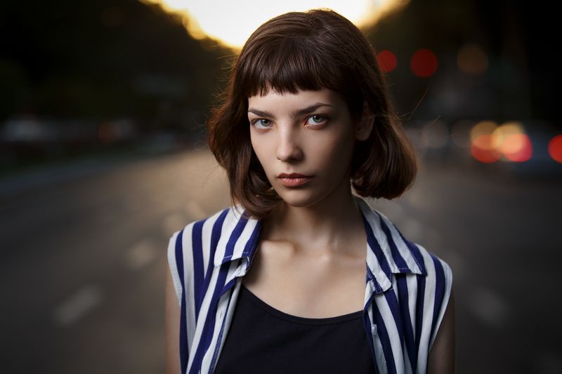 портрет, девушка, улица Виphoto preview