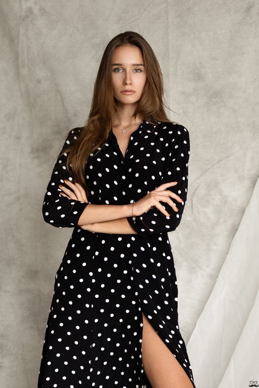 fashion, portrait, studio, backdrop, style, indoor, natural light, beauty, look, style, people, girl, model  Portrait of Vaidaphoto preview